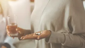 Plus de la moitié des personnes ont recours à l'automédication et la plupart ne le disent pas au médecin.