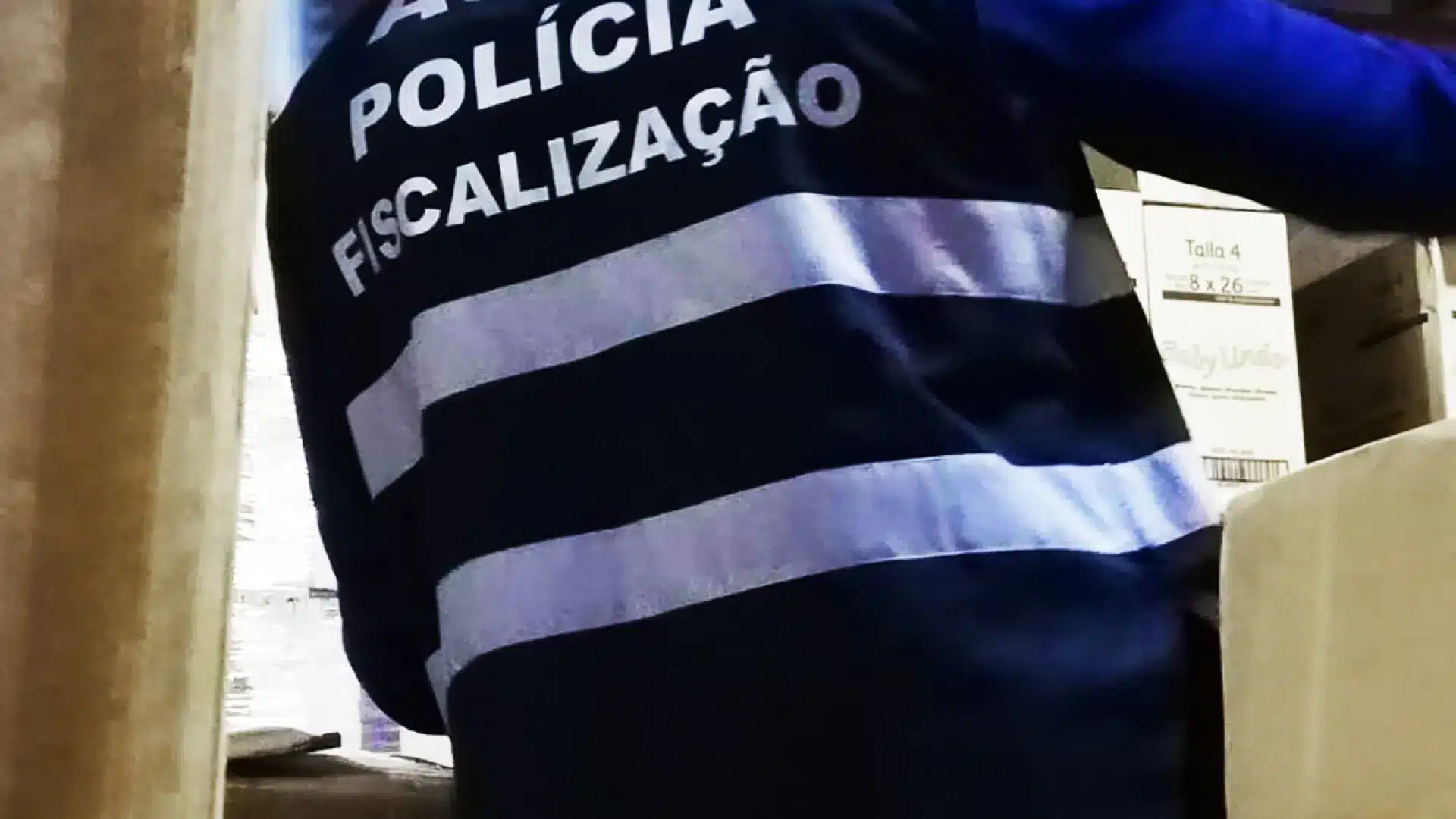 Un inspecteur de l'ASAE qui a tiré sur un homme par jalousie est assigné à résidence.