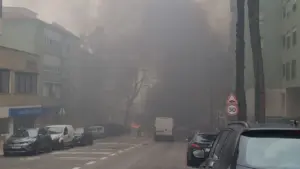 Voiture en feu à Benfica. "On entend des explosions"