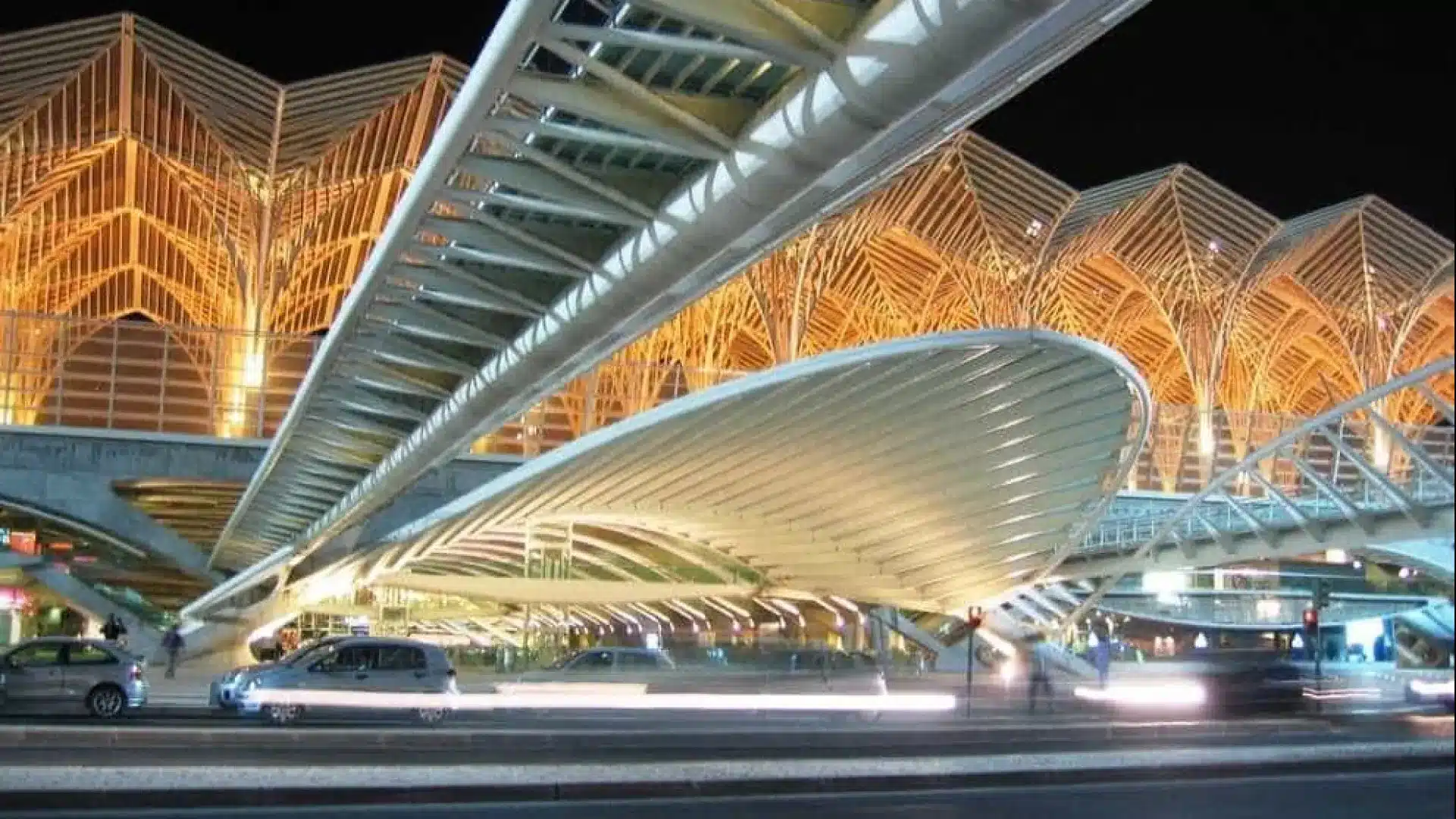 Vols à l'autocar à la Gare do Oriente. "Appartenait à la police"