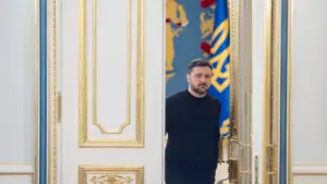 Zelensky attribue l'Ordre du Mérite au directeur de l'agence portugaise Erasmus+.
