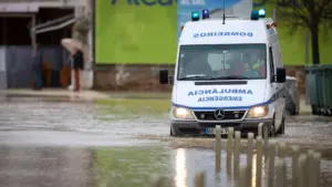 À LA MINUTE : 89 personnes sauvées à Alcácer ; Le mauvais temps se détériore à nouveau