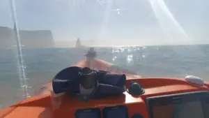 Aljezur : Recherches interrompues pour un jeune disparu sur la plage d'Arrifana