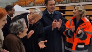 António a célébré ses 104 ans ce vendredi 13. Zé Amaro a joué lors de la fête.