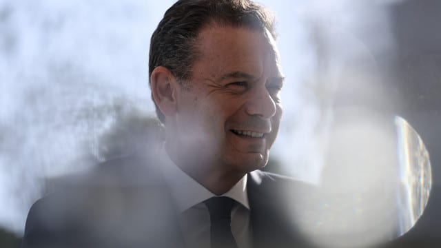 Après la polémique concernant une dépense de 20 000 euros, le gouvernement réduit le nombre de chaînes de SportTV.