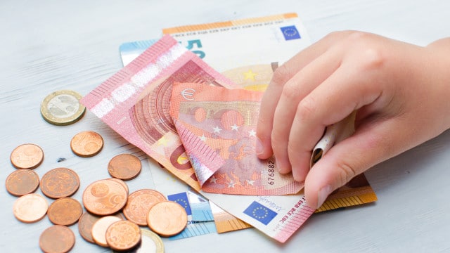 Après tout, jusqu'à quel âge l'allocation familiale est-elle attribuée? Consultez le tableau.