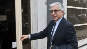 AR reporte l'élection du Conseil d'État et du Tribunal Constitutionnel.