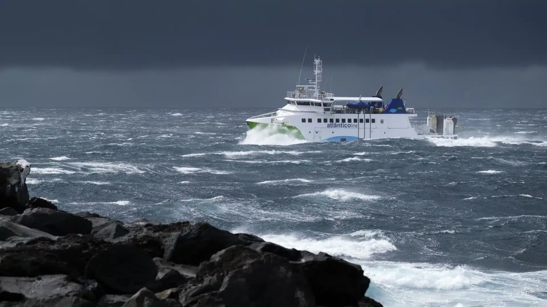 Atlânticoline annule les voyages maritimes entre Faial, Pico et São Jorge.
