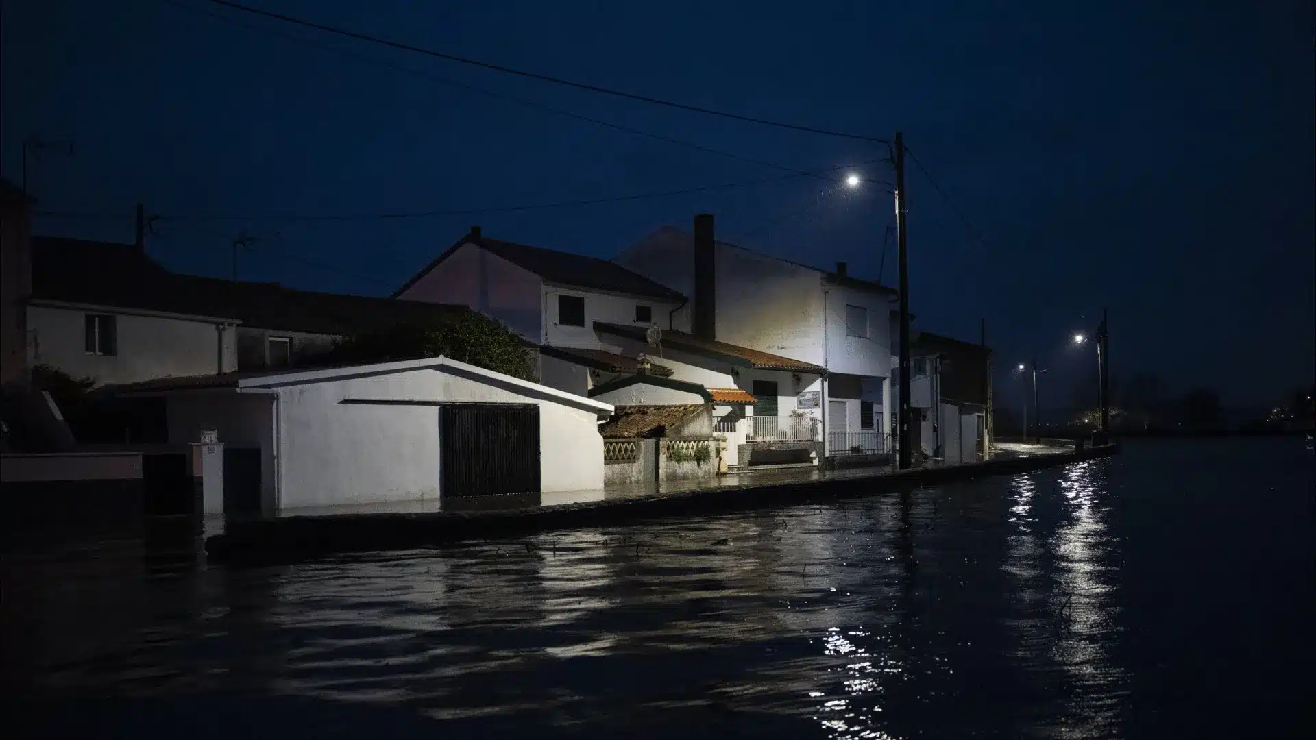 AU MINUTE : 26 000 sans électricité ; Plus de 100 000 sinistres déclarés