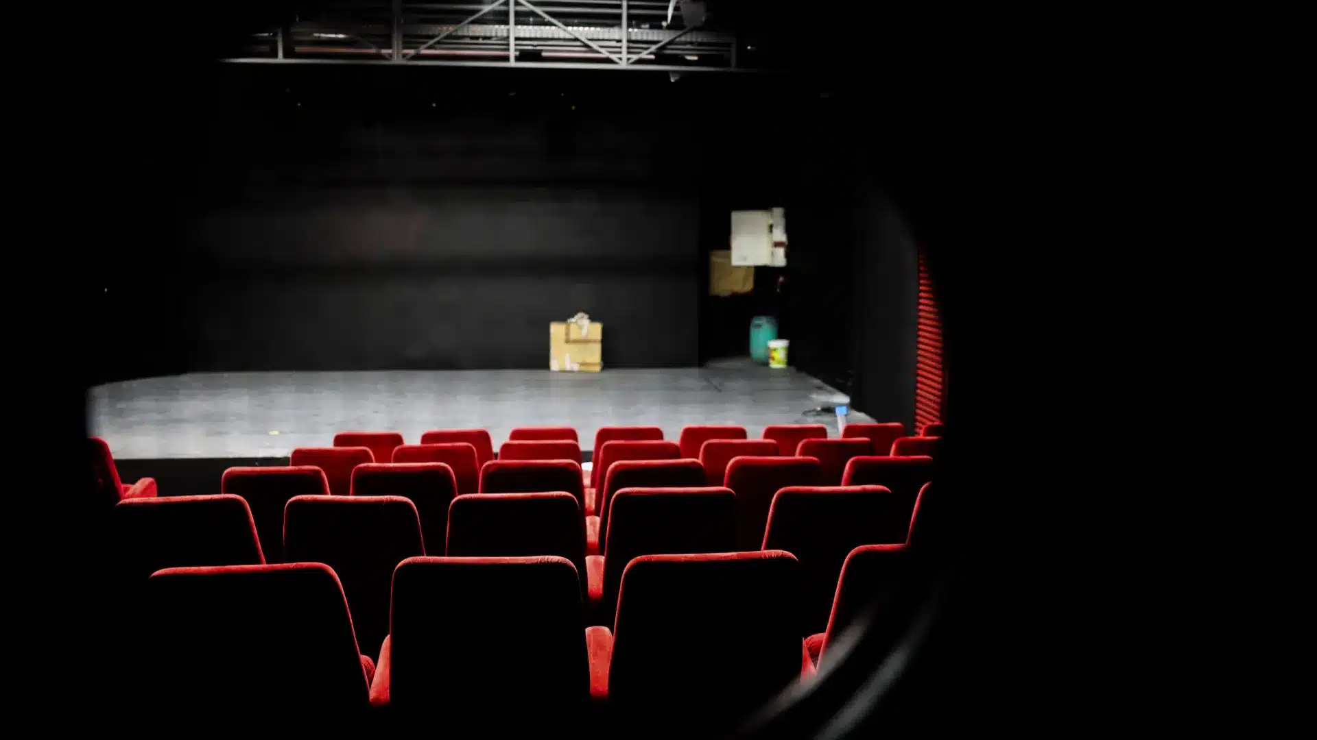 Au moins 12 théâtres et ciné-théâtres du Centre touchés par le mauvais temps