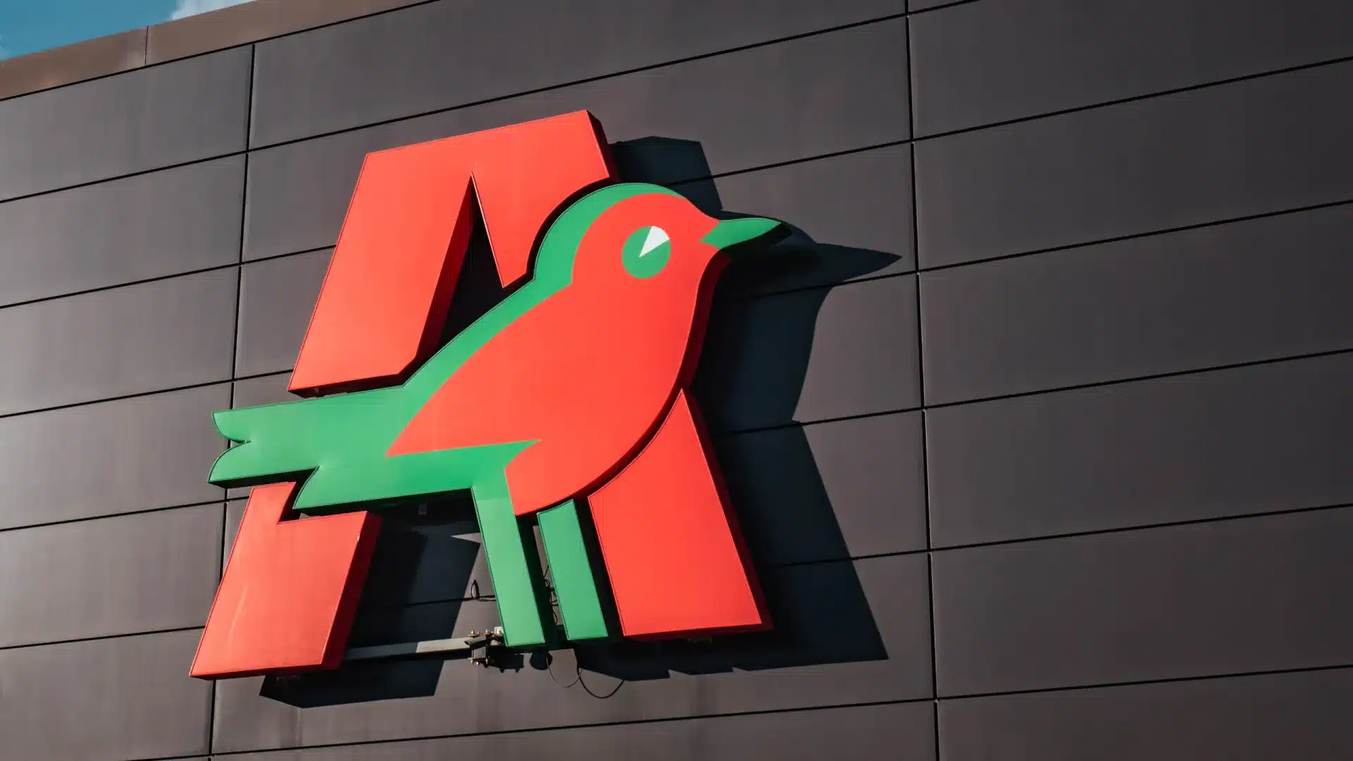 Auchan garantit de respecter tous les jours de congés des travailleurs.