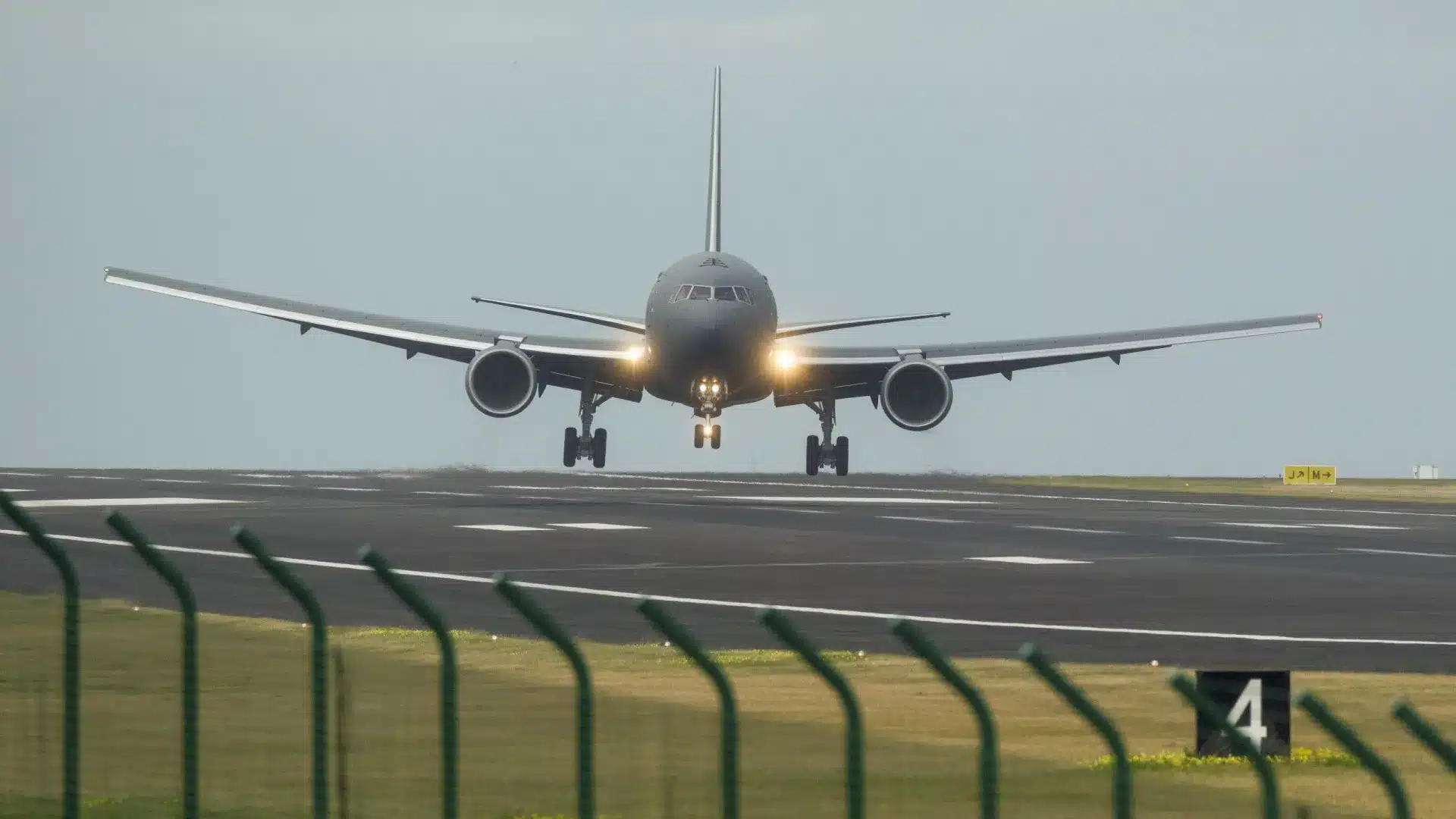 Avions américains aux Lajes ? "Pas de surprises. Cela ne vaut pas la peine de spéculer."