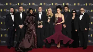 BAFTA : "Batalha Atrás de Batalha" remporte le prix du Meilleur Film et du Meilleur Réalisateur.