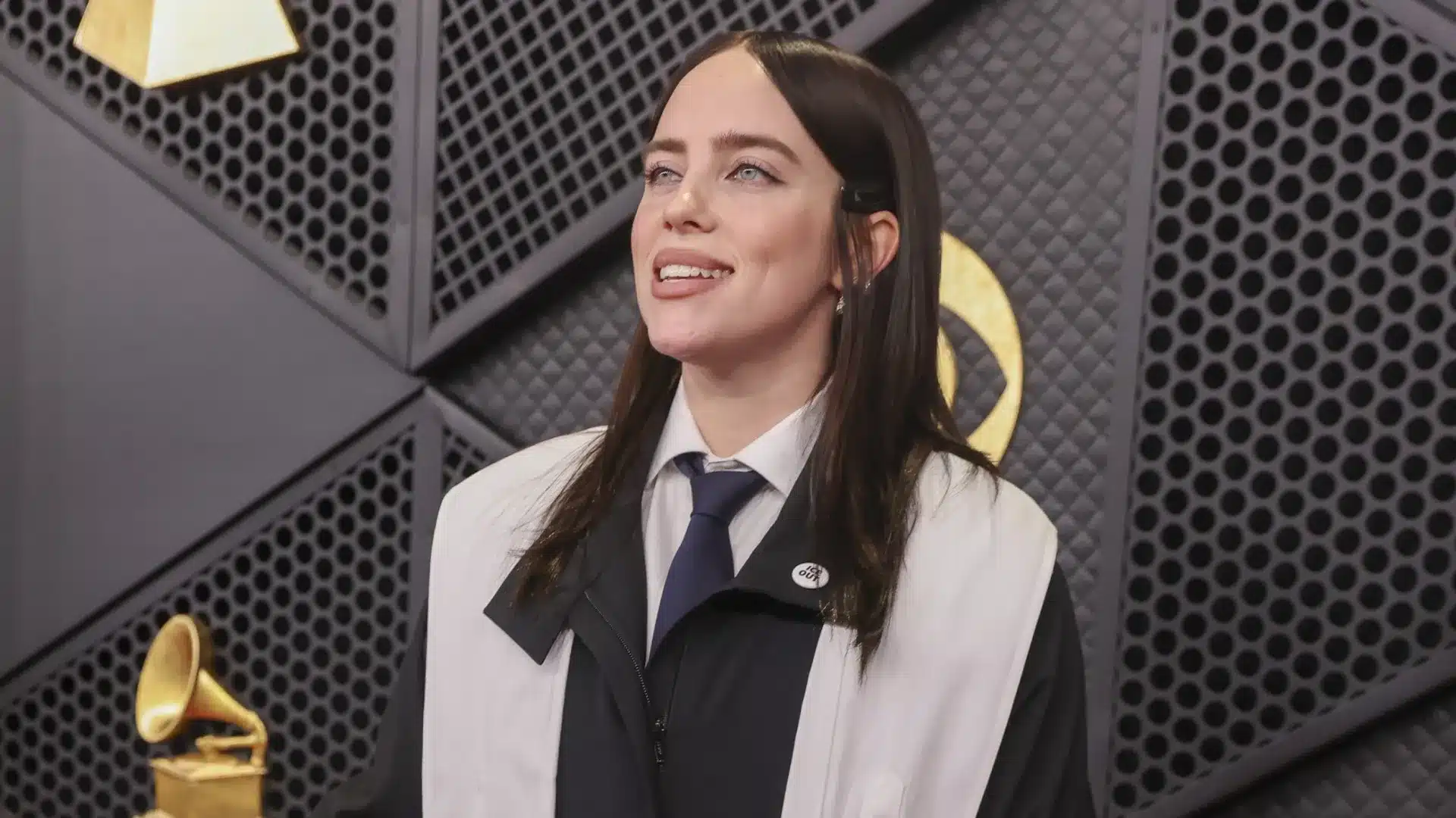 Billie Eilish, Bad Bunny et Olivia Dean défendent les immigrés lors de la soirée des Grammy.