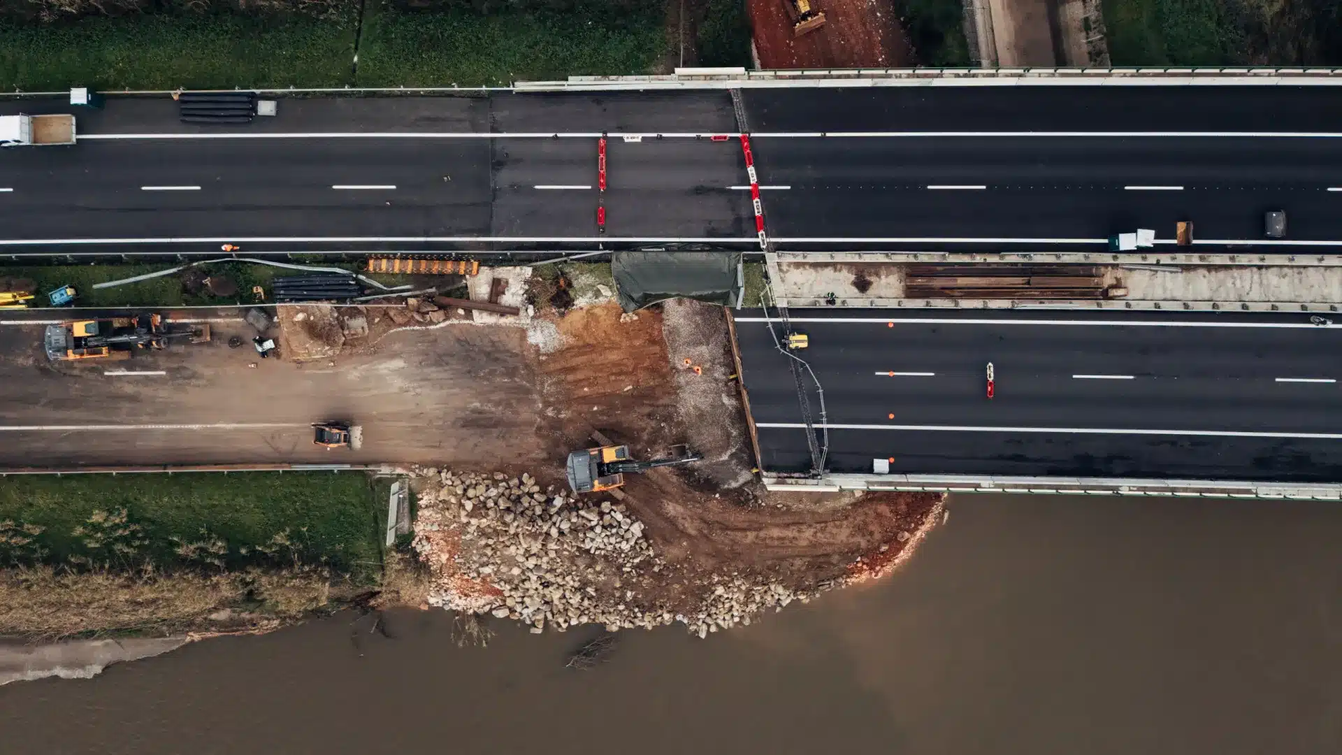 Consolidation faite. La reconstruction de l'A1 doit commencer "d'ici la fin de la semaine".