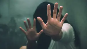 Édite était en train de travailler quand elle a été tuée par son ex. Elle laisse deux jeunes enfants.