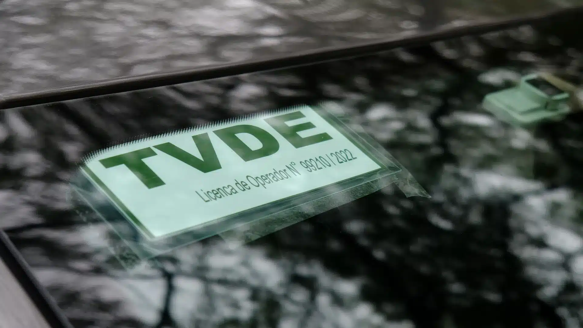 Femme violée à Monsanto par un conducteur de TVDE. Elle sortait du travail.