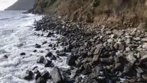 Groupe occidental avec une alerte rouge mercredi en raison de l'agitation maritime.