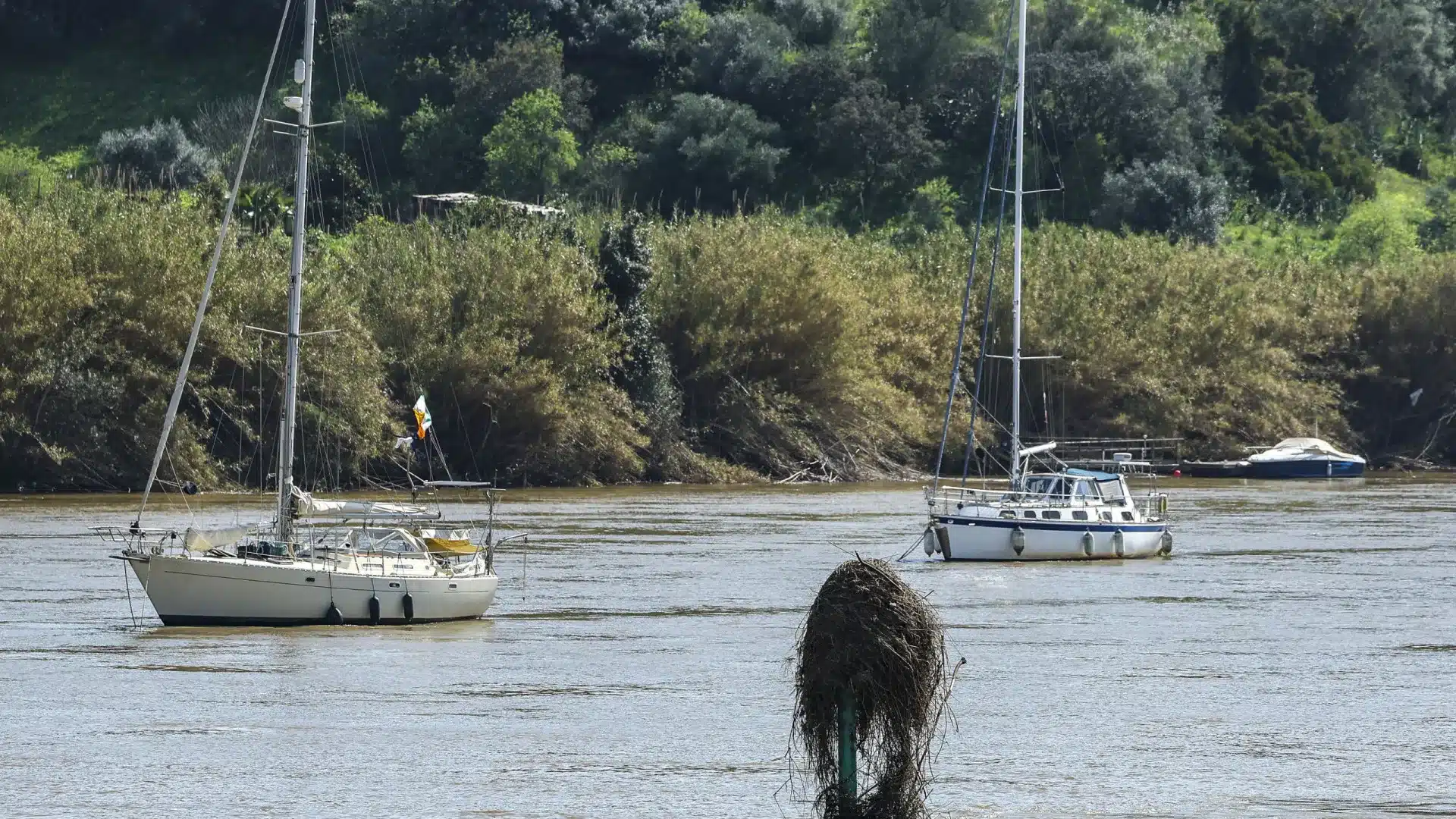 Guadiana continue jusqu'à l'embouchure sans qu'on se rende compte des dommages causés par les inondations.