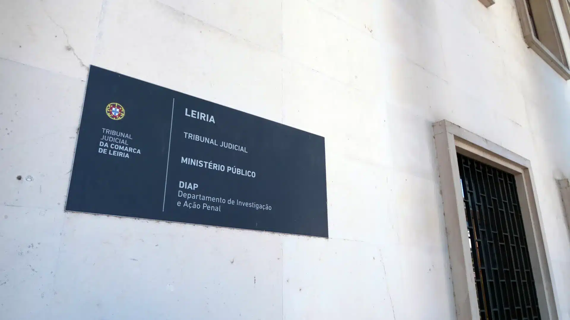 Homme condamné à 21 ans de prison pour homicides à Óbidos