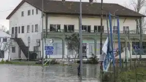 Inondations à Mondego ? "Risque significatif", alerte la Protection civile.