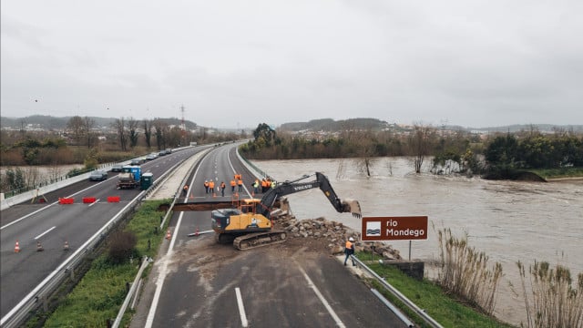 La calamité est terminée, mais le pays souffre toujours. Les appels à prolonger se succèdent.