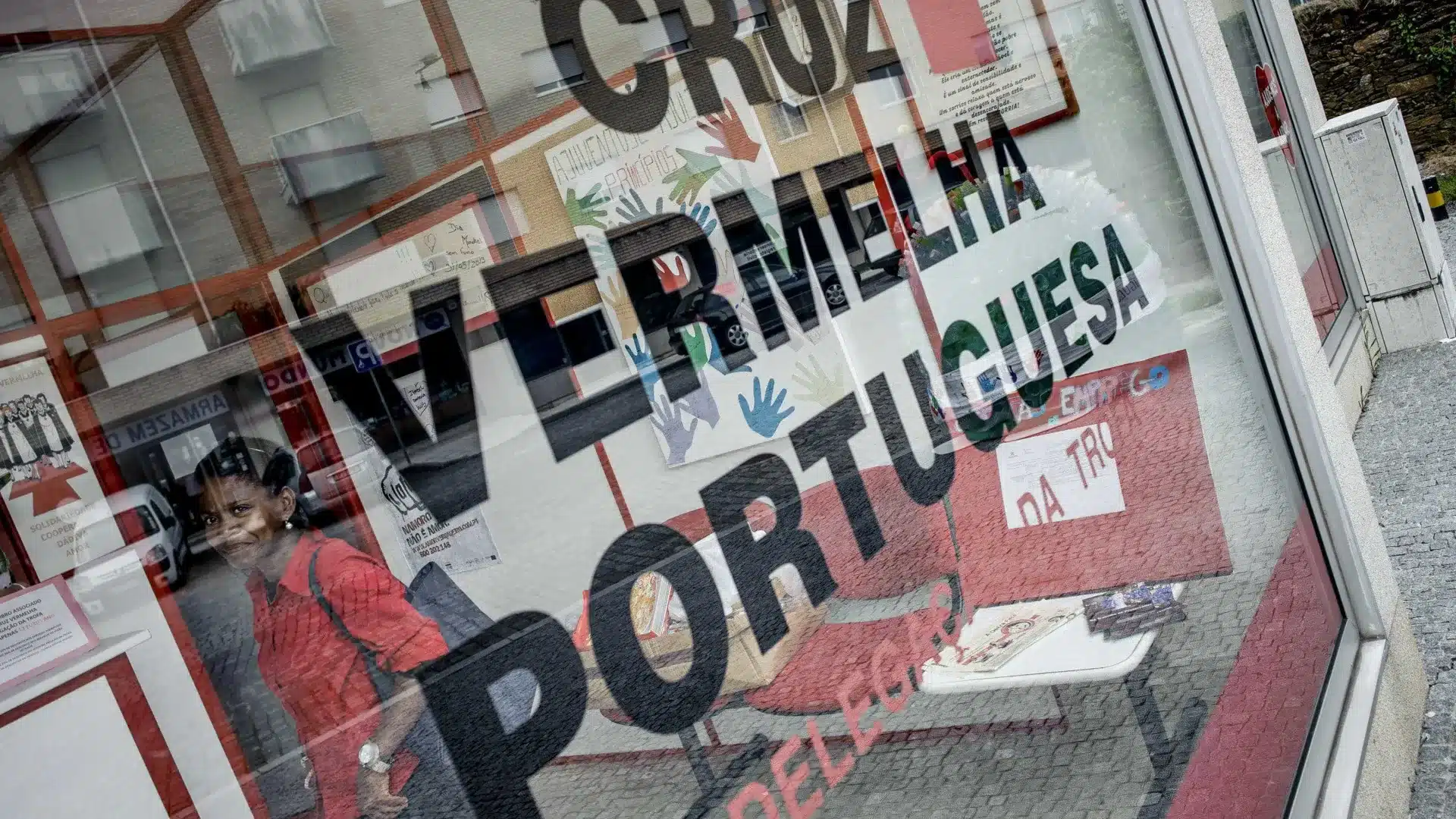 La Croix-Rouge alerte le Parlement sur une dette de 1,5 million de l'INEM.