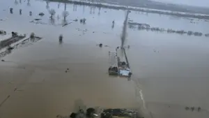 La Force aérienne a survolé le pays pour évaluer les dégâts. Voici les images.