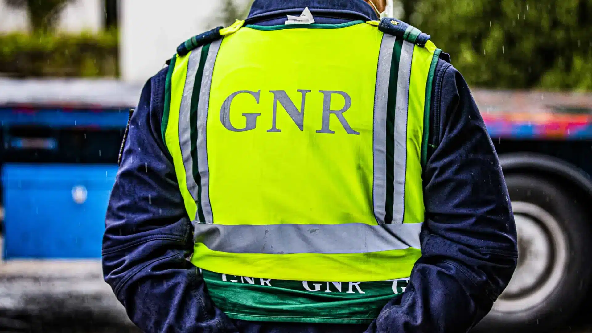 La GNR arrête cinq suspects de trafic de stupéfiants à Sernancelhe.