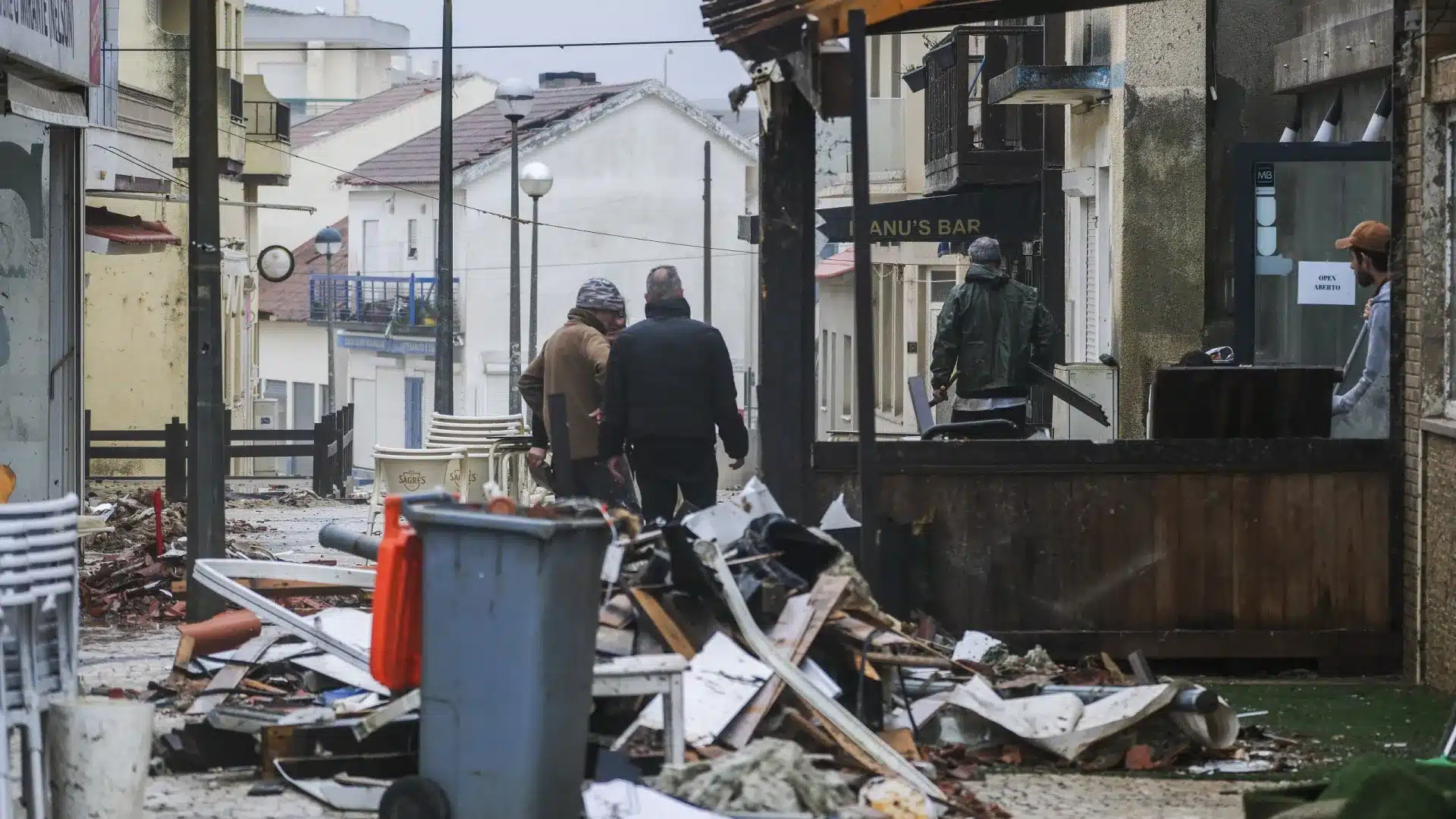 La mairie d'Oleiros crée des équipes pour évaluer les préjudices.