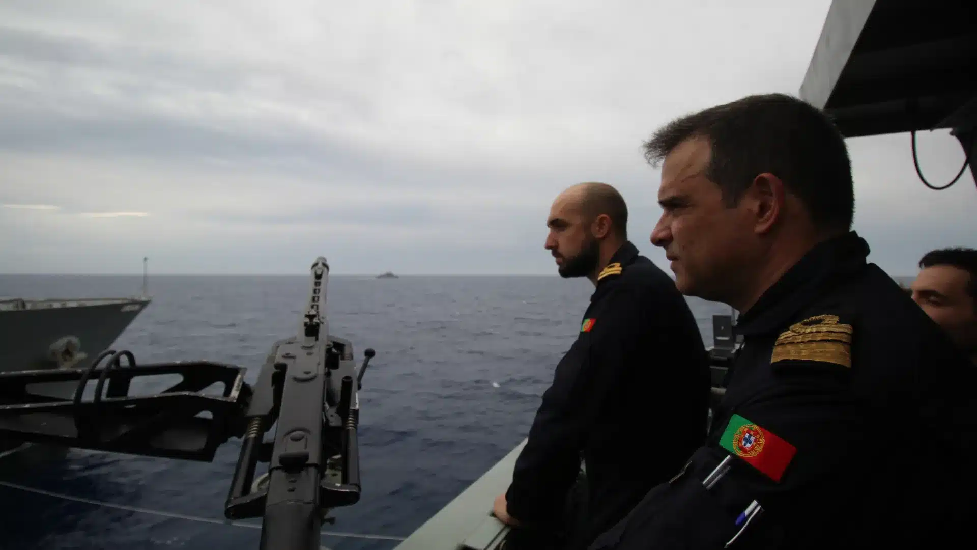 La marine surveille un navire russe qui navigue depuis 3 jours le long de la côte portugaise.