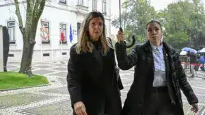 La ministre s'engage au financement pour le Palais de Mafra.