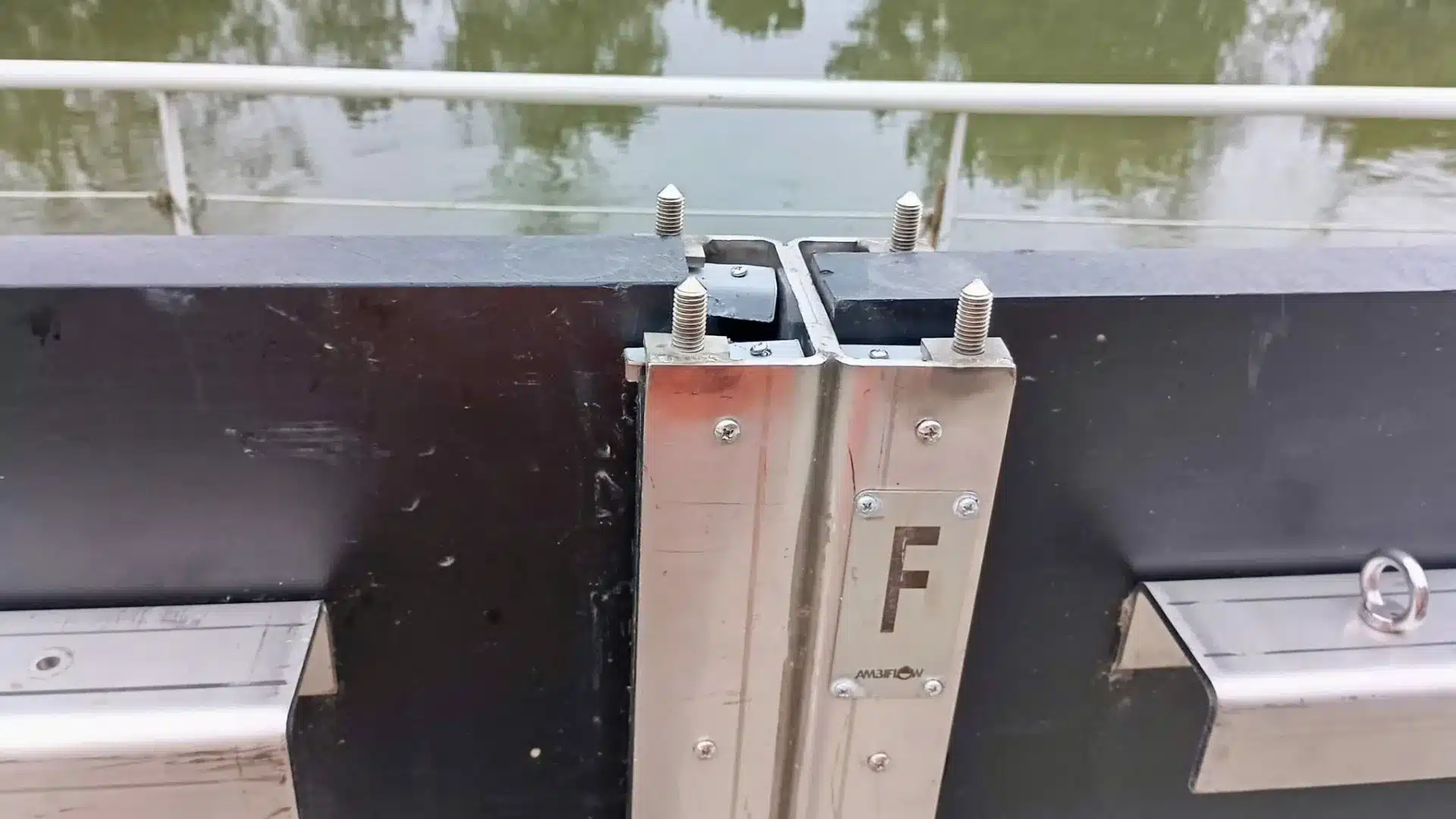 La municipalité d'Águeda dénonce le vol de 15 pièces faisant partie du système de drainage.