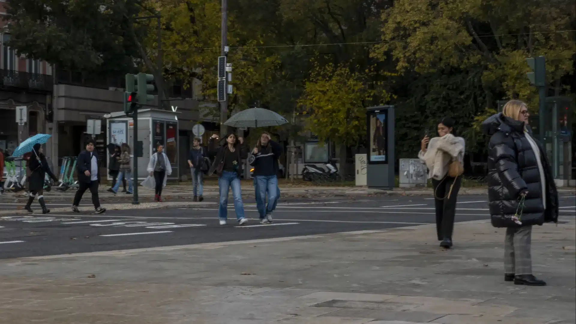 La pluie fait une pause la semaine prochaine, mais une baisse de température est prévue.
