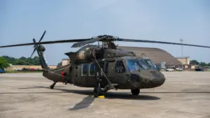 L'Armée de l'air reçoit le 6e hélicoptère destiné à la lutte contre les incendies.