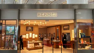 Le bénéfice de Hermès baisse de 1,72 % en 2025 - et la marque blâme un impôt français