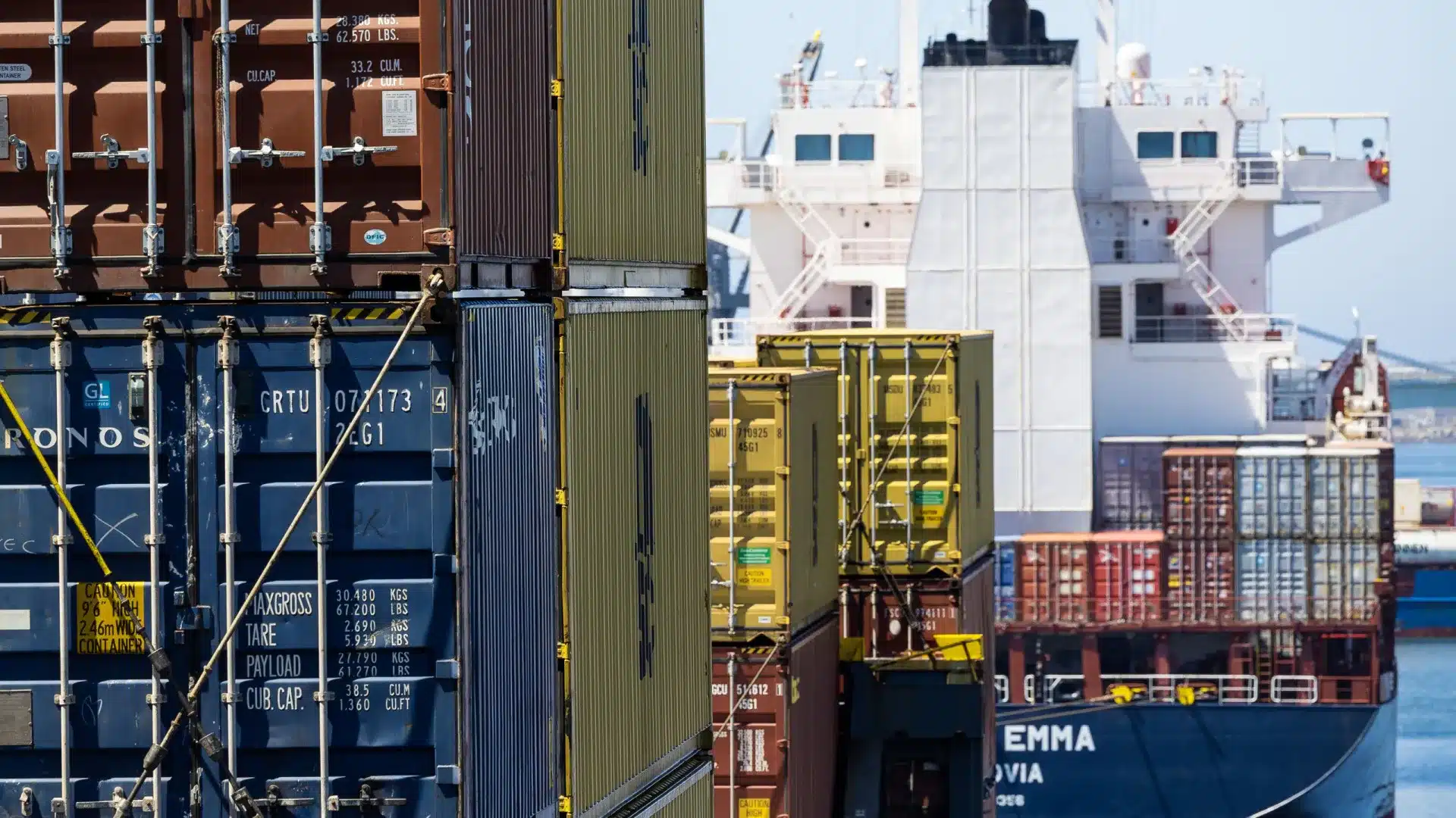 Le commerce de biens du G20 croît en 2025, les exportations augmentent de 5,3 %.