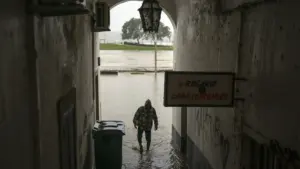 Le débit du Sado continue de monter et la situation s'aggrave à Alcácer do Sal.