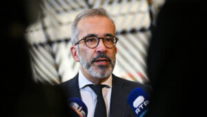 Le gouvernement conseille de reporter les voyages à Cuba jusqu'à ce que la "situation se stabilise".