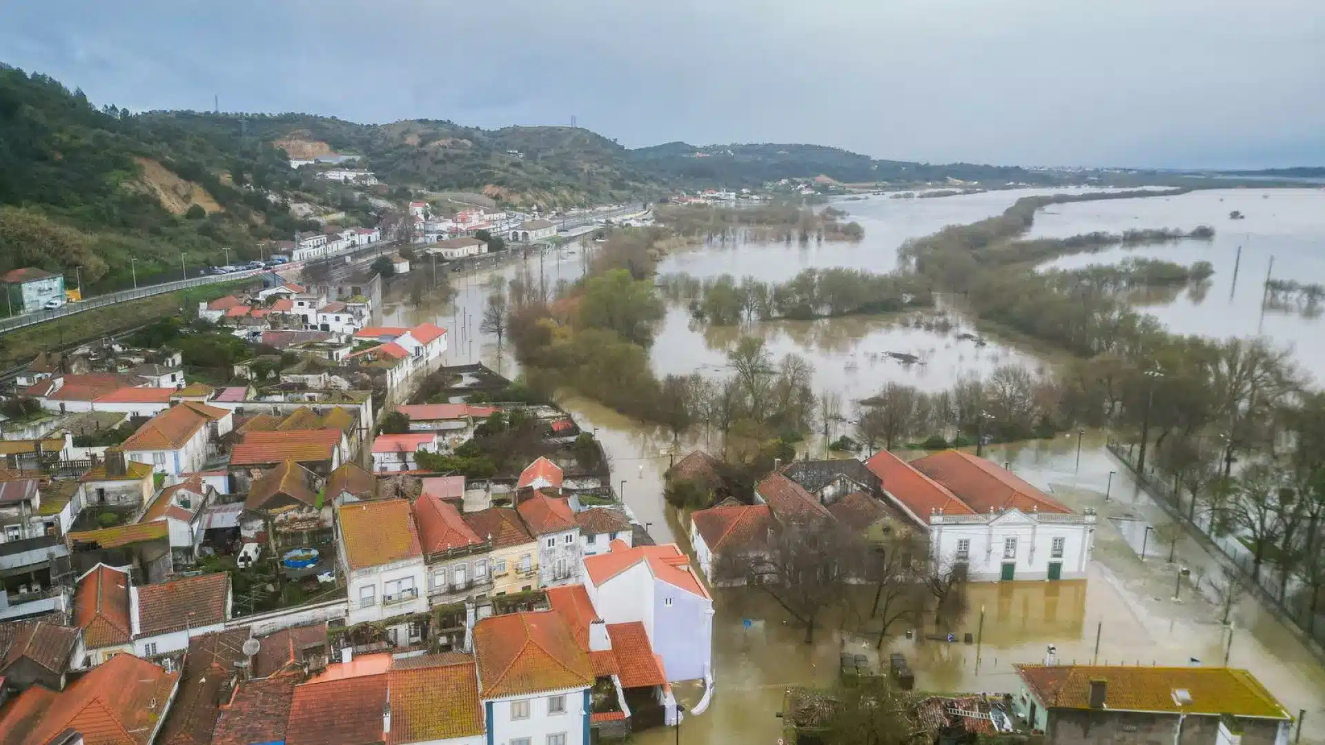 Le gouvernement envisage de réaffecter des fonds du PRR aux télécommunications et à l'énergie.