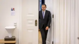 Le gouvernement va étendre certaines aides pour les tempêtes à tout le pays.