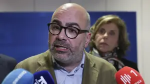 Le ministre dit que la réparation d'un tronçon de l'A1 prendra "plusieurs semaines".