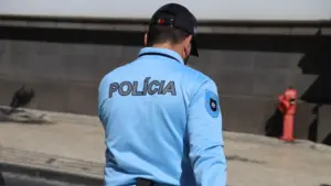 Le montant payé aux policiers pour les services en dehors des heures normales va augmenter.