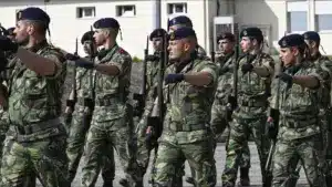 Le MP confirme des perquisitions pour corruption et abus de pouvoir dans les Forces Armées.