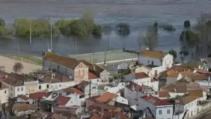 Le Tejo maintient des débits stabilisés en hauteur et le pire de la crue "serait passé".