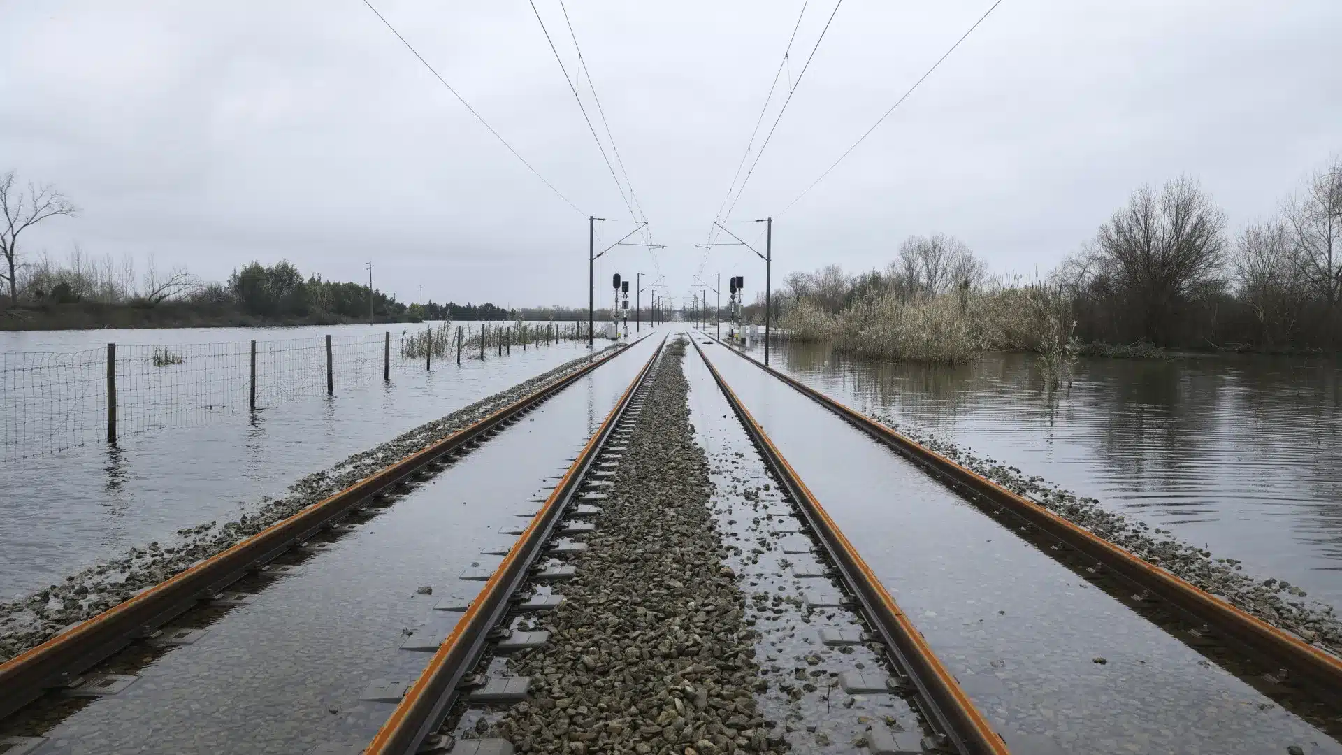 Les entreprises ferroviaires demandent une réponse à la demande de suspension de la taxe.