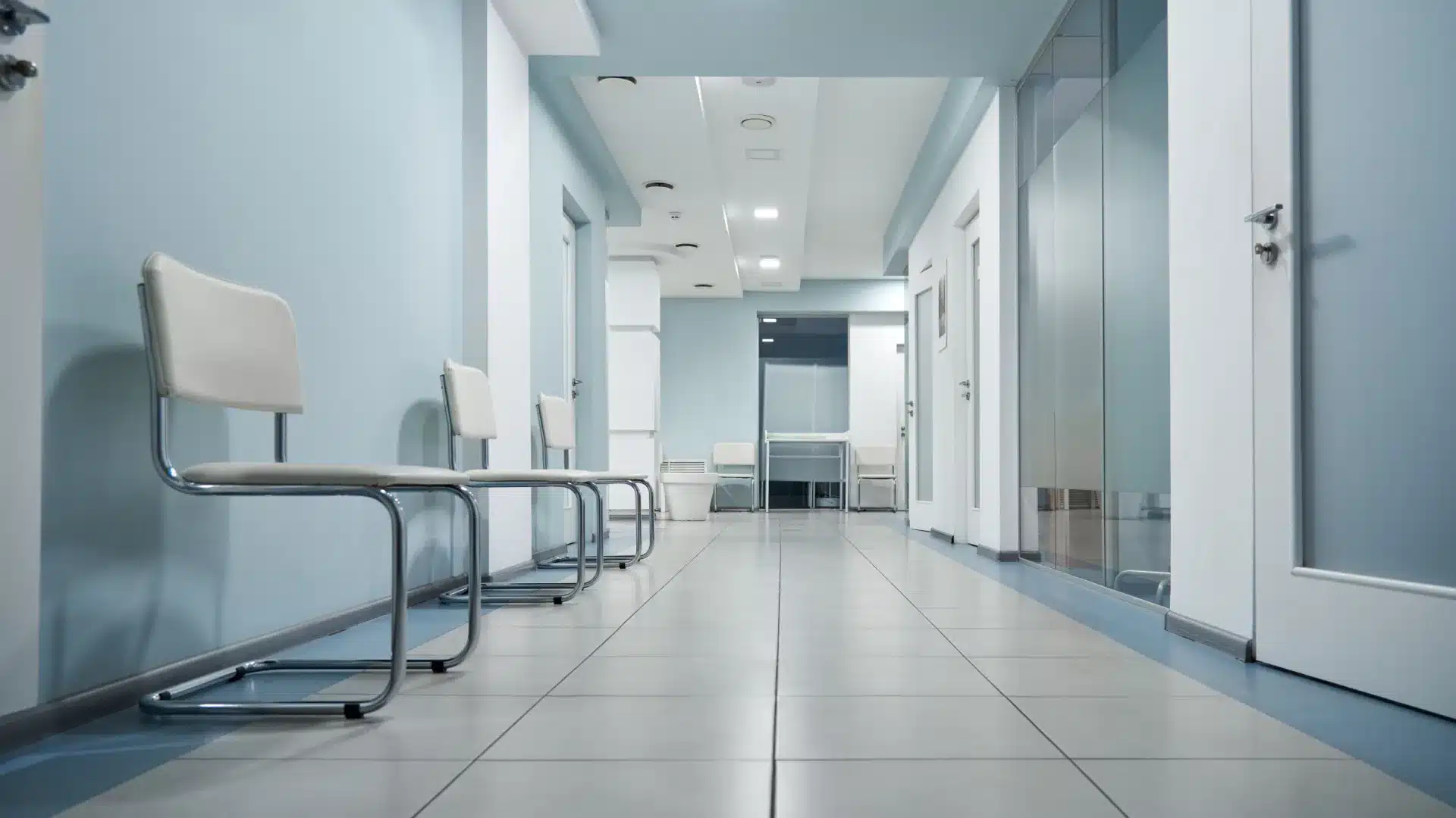 Les médecins internes ne peuvent pas être de la "chair à canon", appelle l'Ordre.