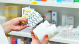 Les pharmaciens résidents signalent des "fragilités structurelles" dans la formation.