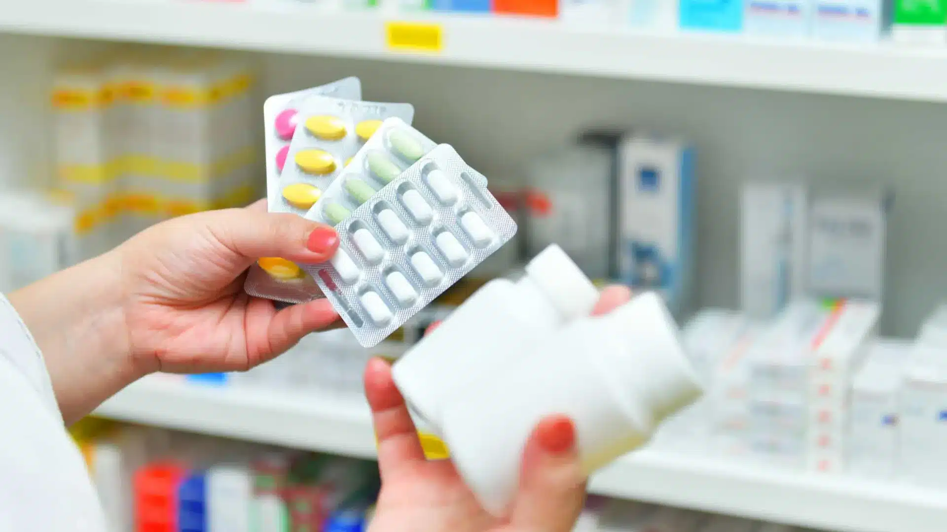 Les pharmaciens résidents signalent des "fragilités structurelles" dans la formation.