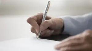 Les réformes dans la fonction publique diminuent pour la première fois depuis 2018.